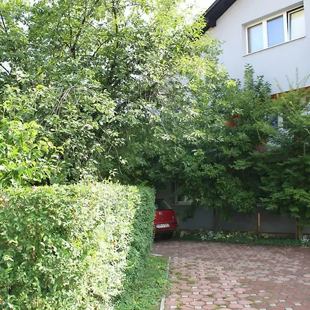 Garden Vandrerhjem Hadžići